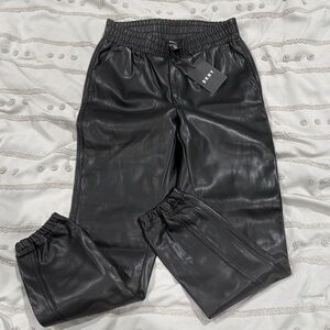 DKNY NWT Black Faux Leather Jogger Pants Size XXS